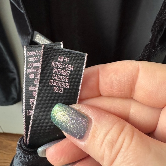 NWT VICTORIA’S SECRET Elegant Low Back Black Velvet Bodysuit (XS) - Picture 6 of 7